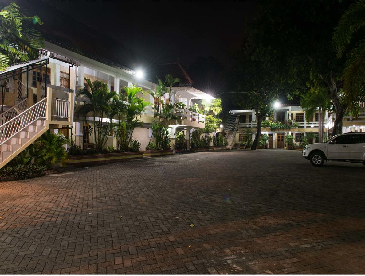 فندق ويسما دجاجا Bojonegoro المظهر الخارجي الصورة